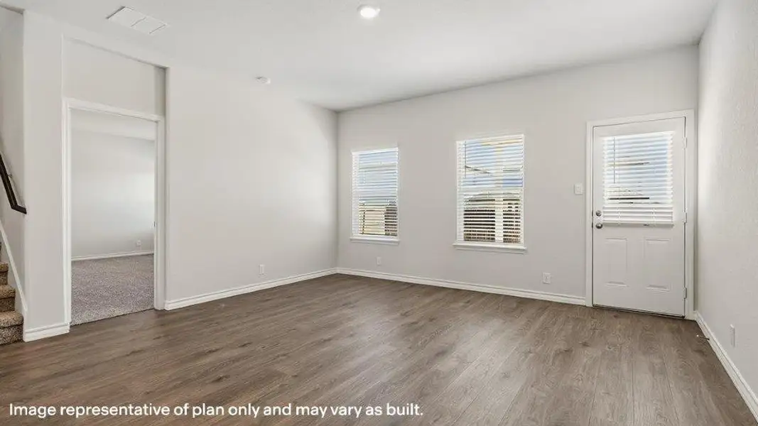 Representative unfurnished interior of a home built from the The Callum by D.R. Horton in Redbird Ranch, San Antonio (Image 19).