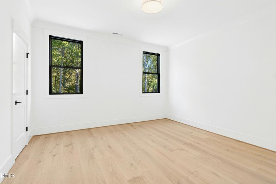 047-487784-IMG_8612 047-487784-IMG_8612