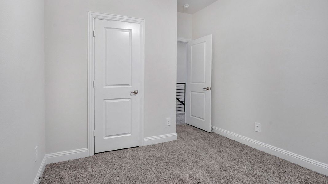 Spacious, unfurnished interior of a new home in Mustang Square, Plano (Image 20).