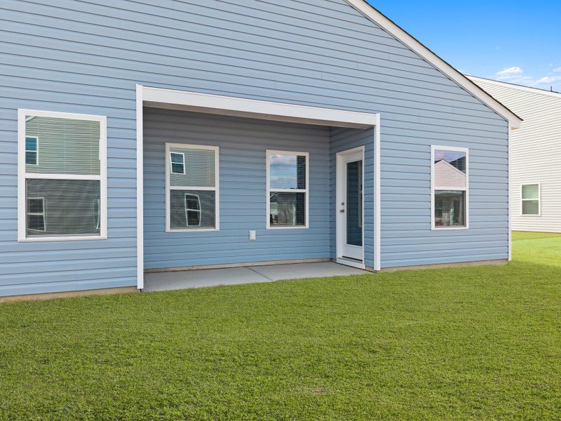 1,504sf New Home in Richlands, NC.  - Slide 5