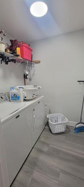 Close-up of interior finishes inside a home in , Dunnellon (Image 12).