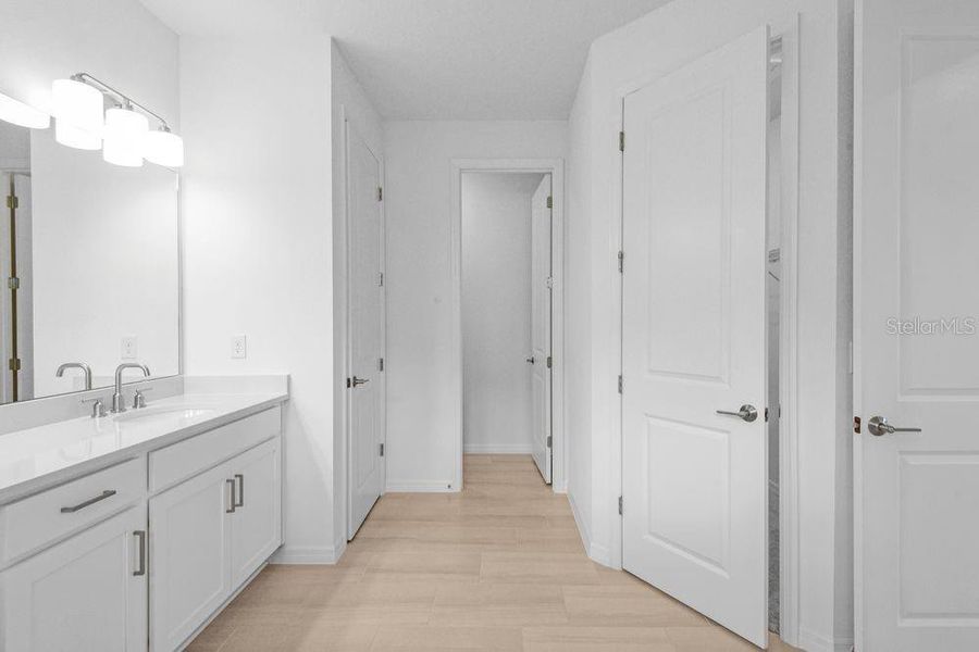 Image 48 of a home in Ardisia Park. Image 48 of a home in Ardisia Park.