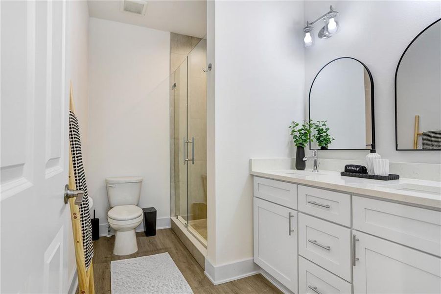 Furnished interior view inside a new home in , St. Petersburg (Image 25).