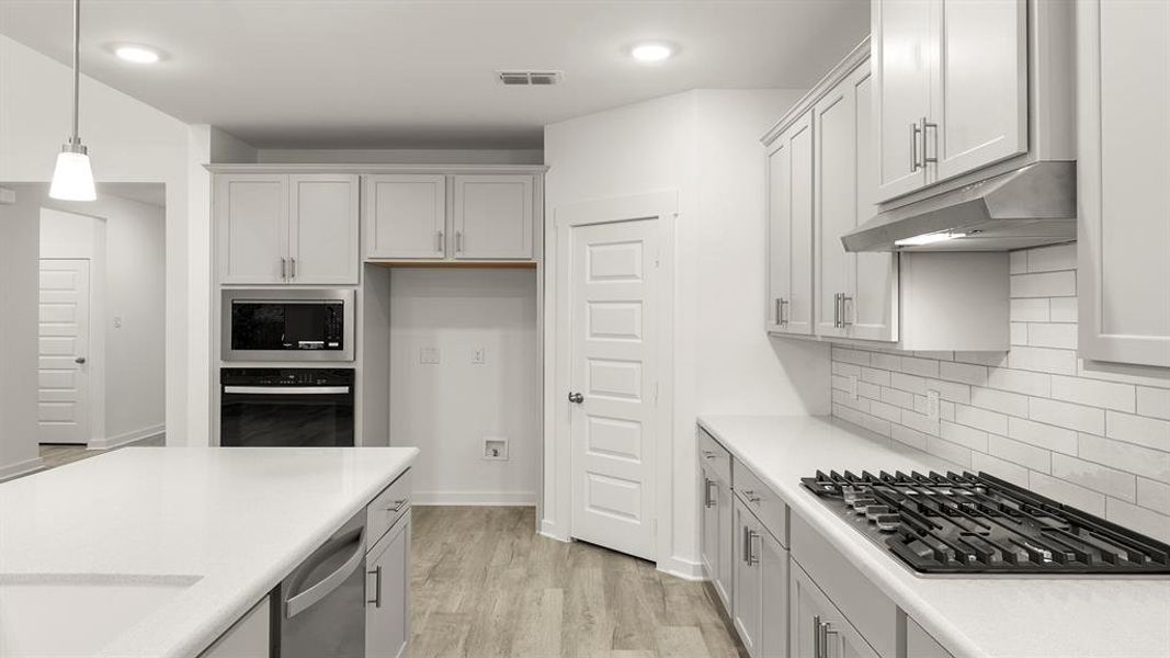 07. 1201 Cider Mill - Kitchen (3)