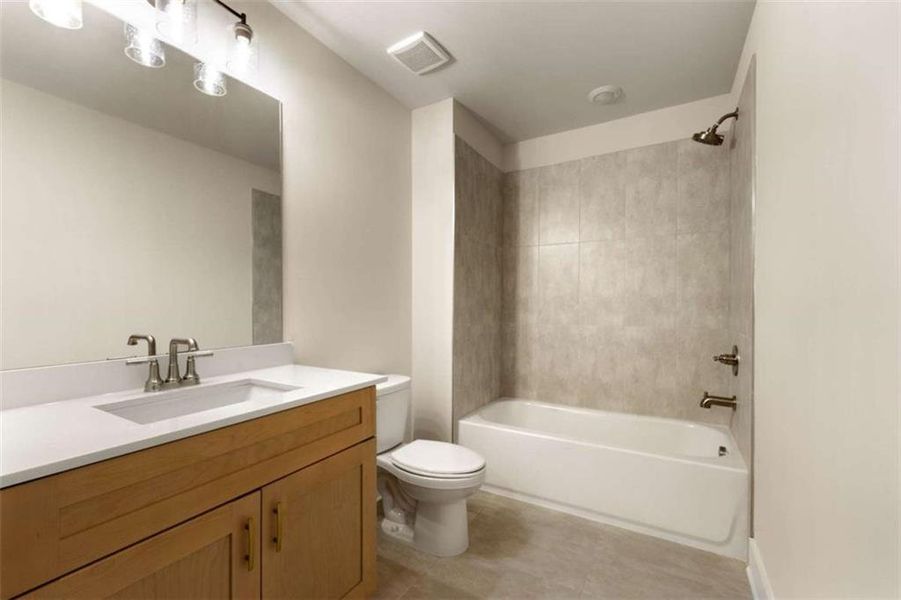 Furnished interior view inside a new home in Steeplechase, Hoschton (Image 5).