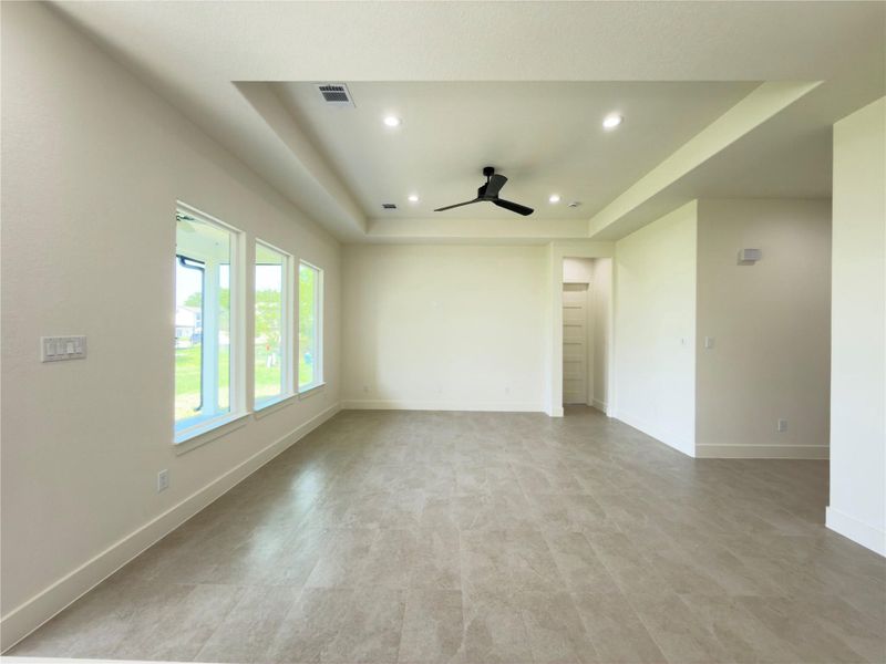 Spacious, unfurnished interior of a new home in , Livingston (Image 23).
