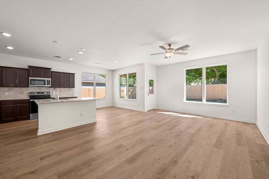 Spacious, unfurnished interior of a new home in Adaline Crossing, McGregor (Image 11).