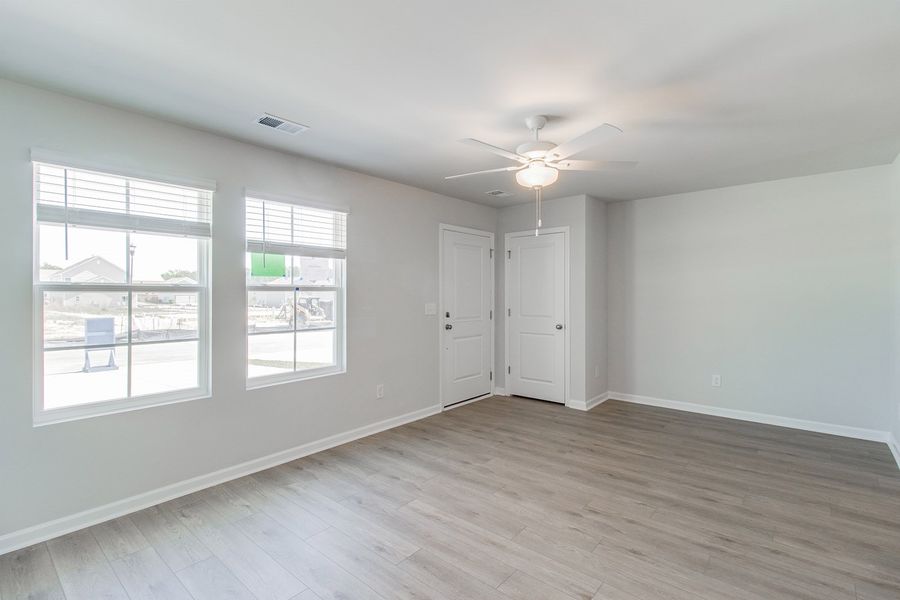 Spacious, unfurnished interior of a new home in Haynes Park, Columbia (Image 16).