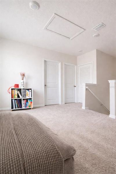 Spacious, unfurnished interior of a new home in Star Farms at Lakewood Ranch, Bradenton (Image 20). Spacious, unfurnished interior of a new home in Star Farms at Lakewood Ranch, Bradenton (Image 20).