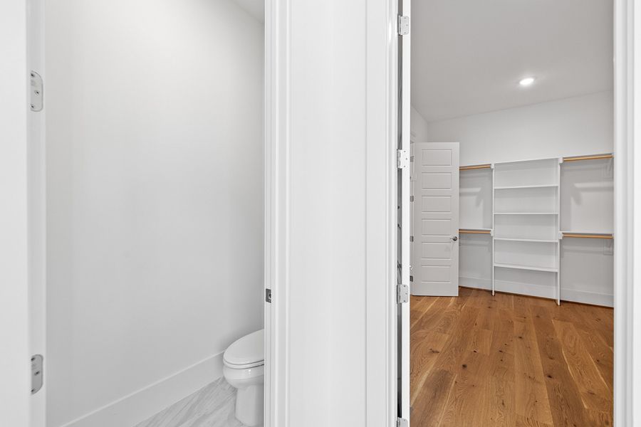 Representative unfurnished interior of a home built from the The Emerson by RobuckHomes in Stonehenge, Raleigh (Image 177).