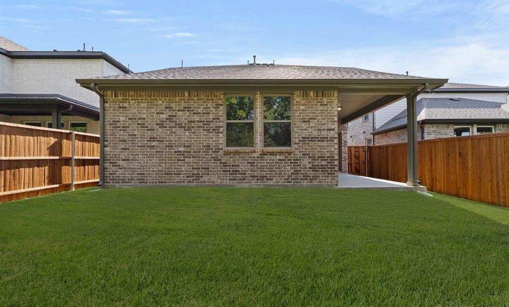 Rear Exterior Design Representative Photo