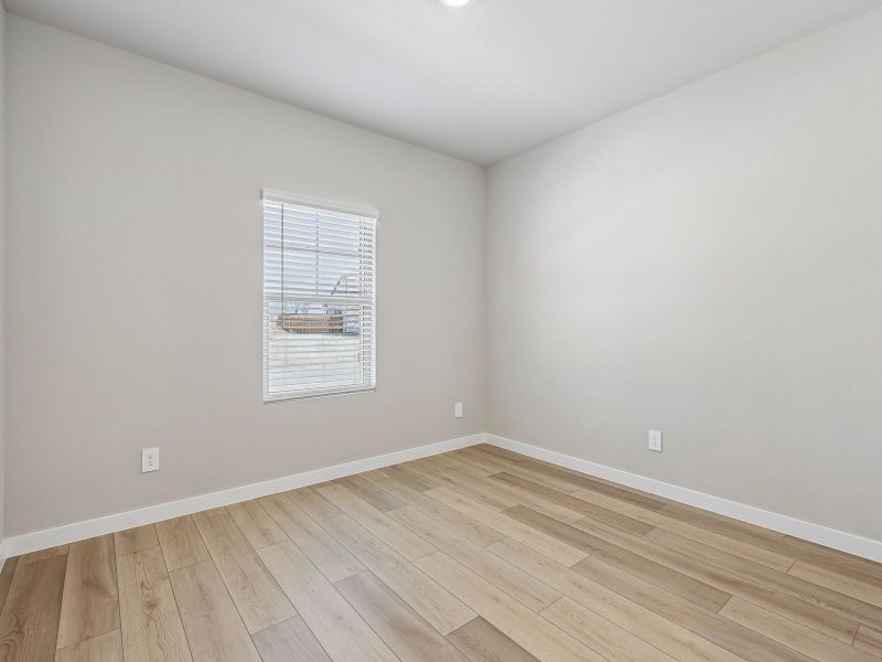 Spacious, unfurnished interior of a new home in Cibolo Hills West - Spring Series, Fort Worth (Image 14).