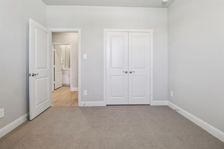 Spacious, unfurnished interior of a new home in Lakehaven - Premier Series, Farmersville (Image 27).