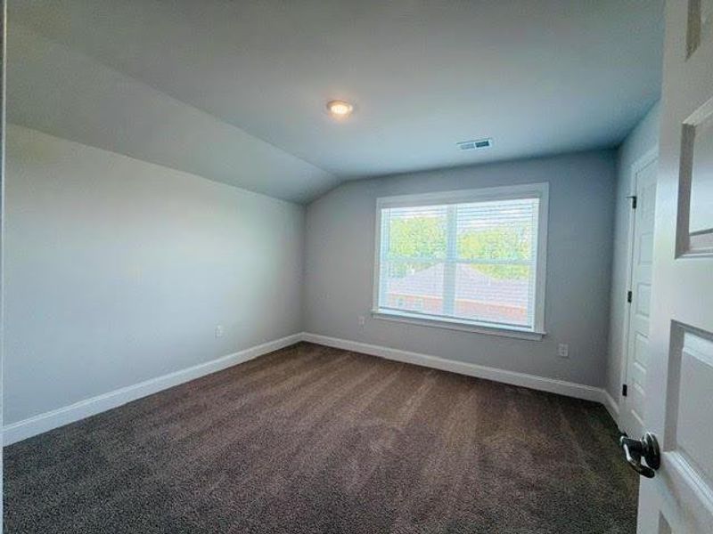 Spacious, unfurnished interior of a new home in Tuscany Hills, Douglasville (Image 18).