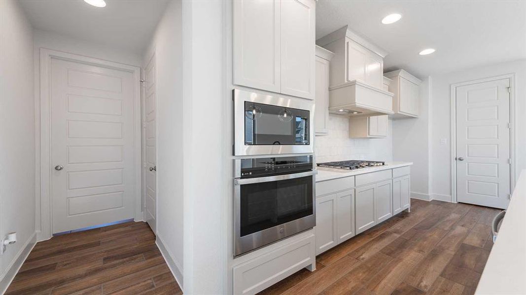 Furnished interior view inside a new home in The Parks At Wilson Creek 40', Celina (Image 8).