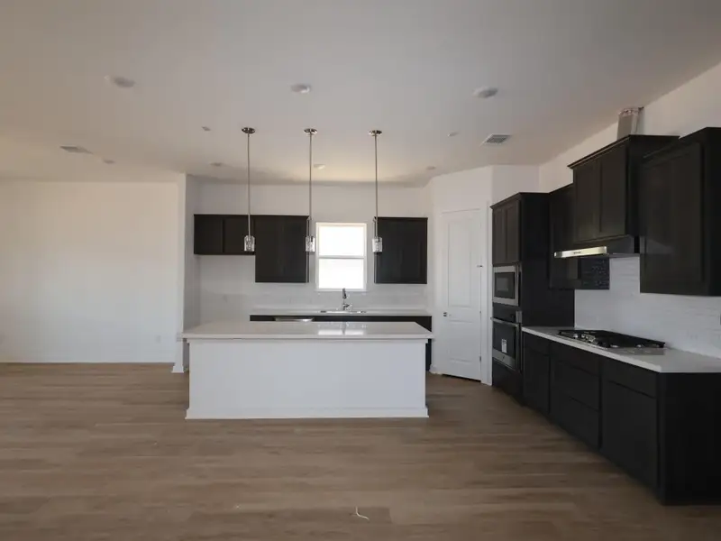 Furnished interior view inside a new home in Edgewood, Leander (Image 12).