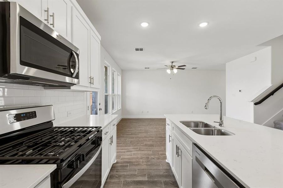 Furnished interior view inside a new home in AnaCapri, Anna (Image 10).
