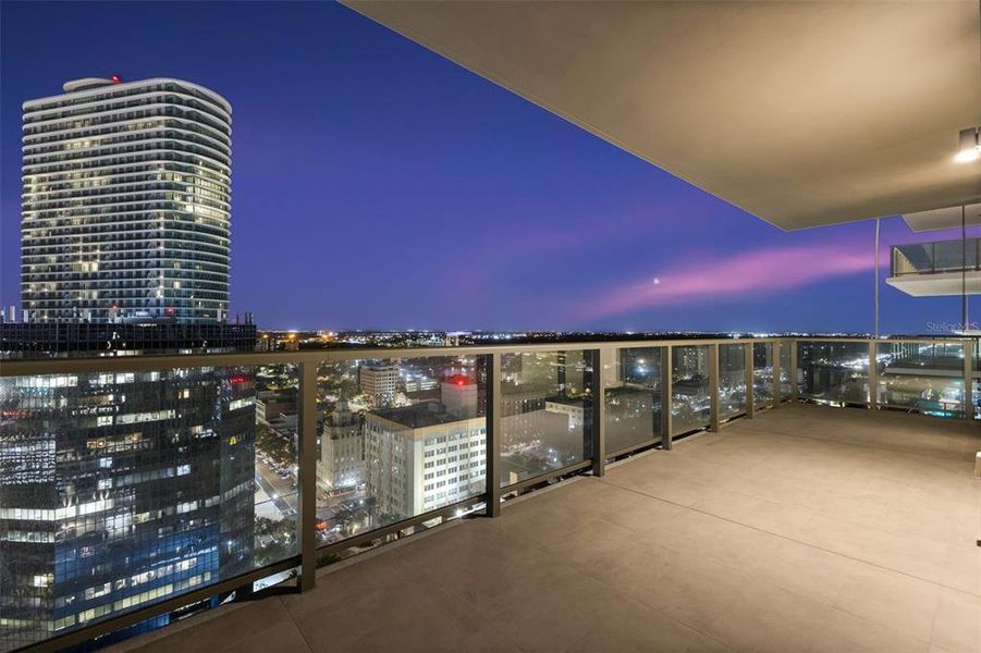 Condo located in St. Petersburg, FL showcasing its design and architecture (Image 27). Condo located in St. Petersburg, FL showcasing its design and architecture (Image 27).