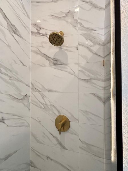 Close-up of interior finishes inside a home in , Palacios (Image 18).