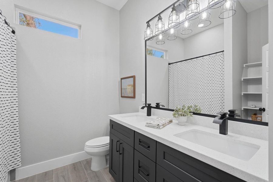 Full bathroom #2 Full bathroom #2