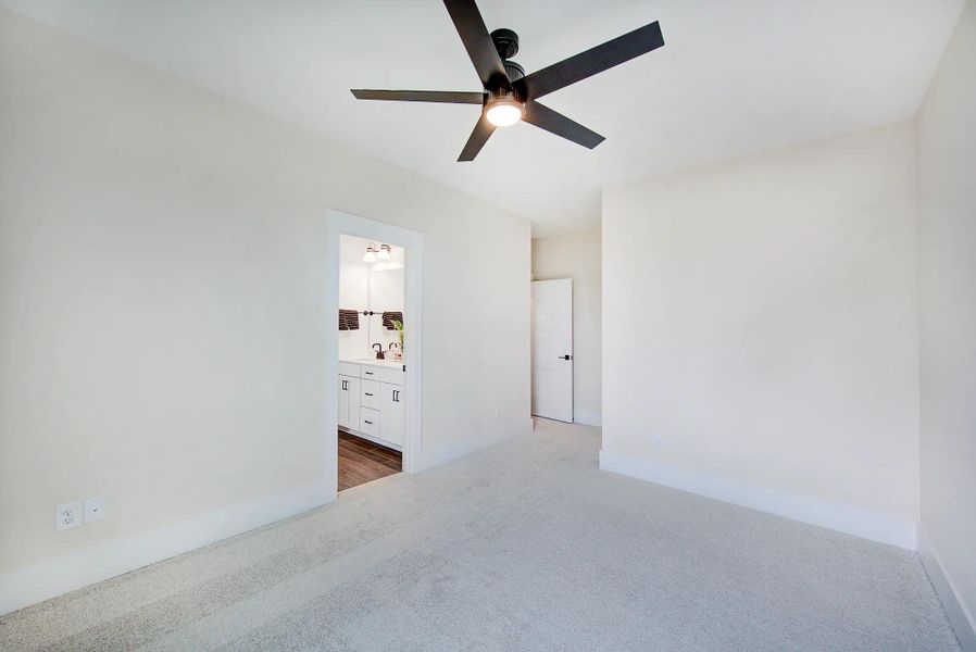 Kayleen Bedroom 4