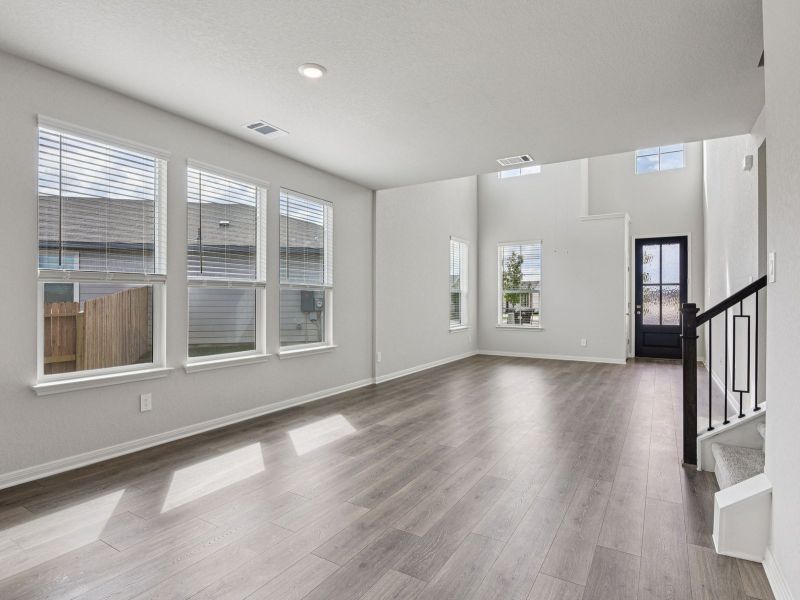 Spacious, unfurnished interior of a new home in Scenic Crest - Premier Series, Boerne (Image 18). Spacious, unfurnished interior of a new home in Scenic Crest - Premier Series, Boerne (Image 18).