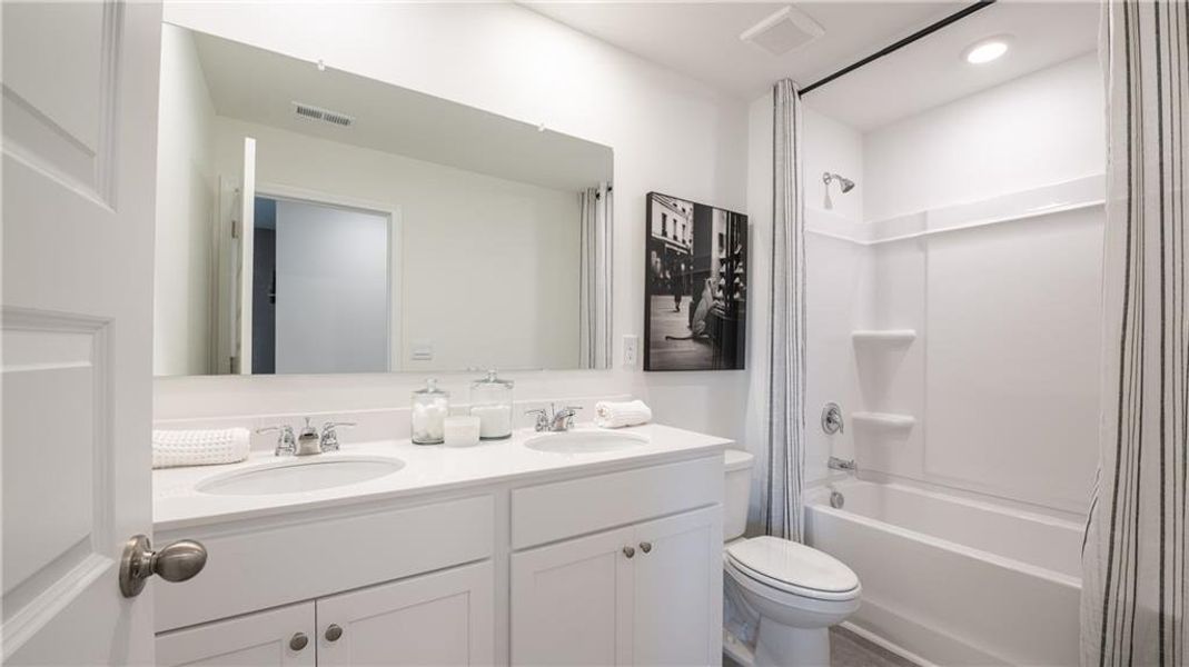 Furnished interior view inside a new home in Sherwood Manor, College Park (Image 16).