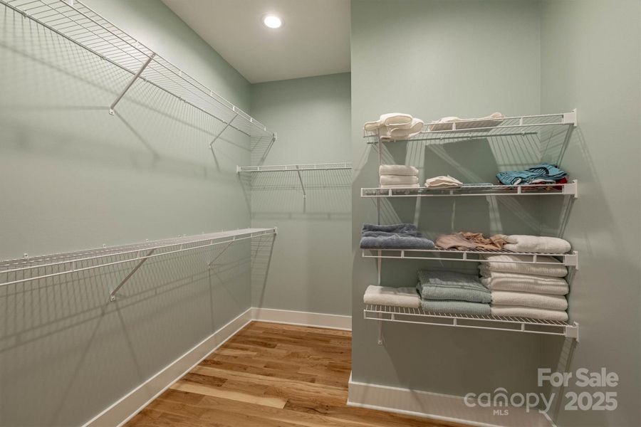 Furnished interior view inside a new home in , Nebo (Image 7).