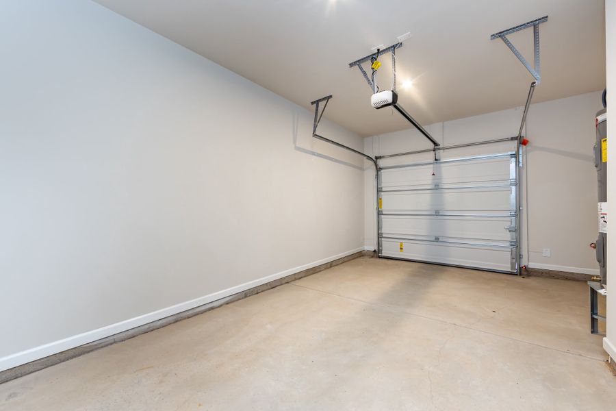 Spacious, unfurnished interior of a new home in Fifteen 15 Cannon, Charlotte (Image 44).