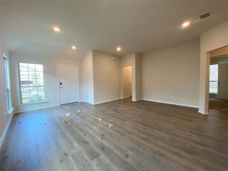 Spacious, unfurnished interior of a new home in Governor's Lots, Forney (Image 22).