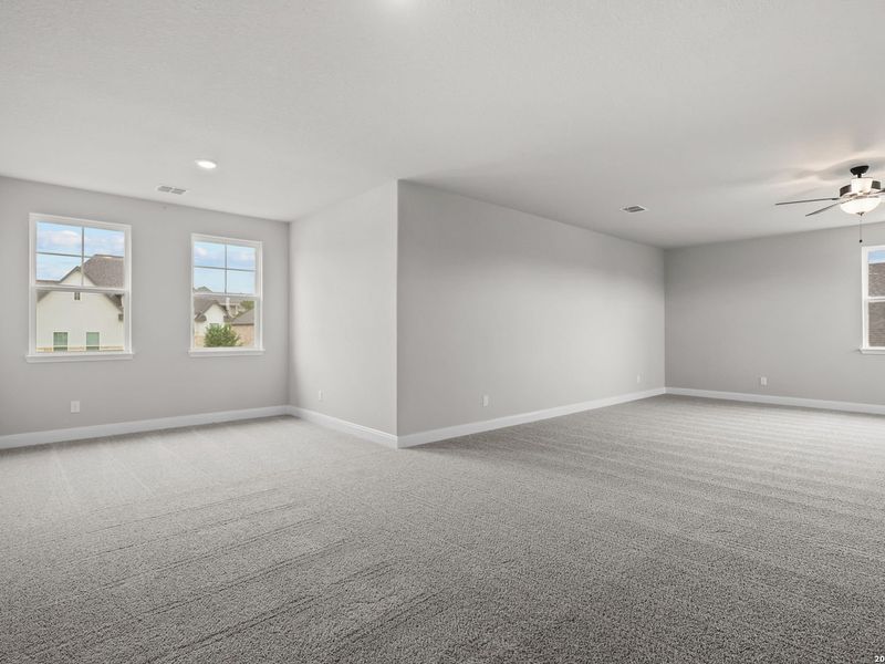 Spacious, unfurnished interior of a new home in Potranco Oaks, Castroville (Image 50). Spacious, unfurnished interior of a new home in Potranco Oaks, Castroville (Image 50).