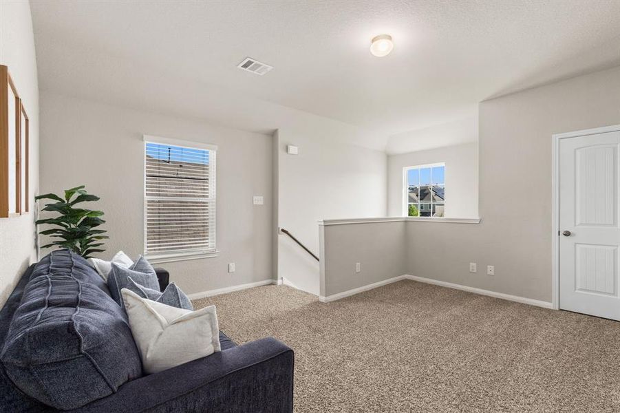 Clean and clutter free Gameroom upstairs! ( Don't forget to check out the large closet adjacent)