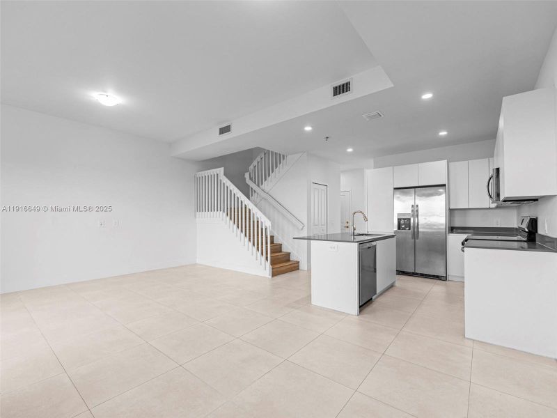 Spacious, unfurnished interior of a new home in , Homestead (Image 41). Spacious, unfurnished interior of a new home in , Homestead (Image 41).