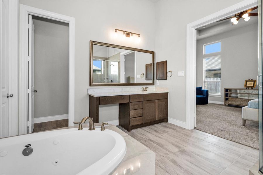 Furnished interior view inside a new home in Artavia 70′, Conroe (Image 43).