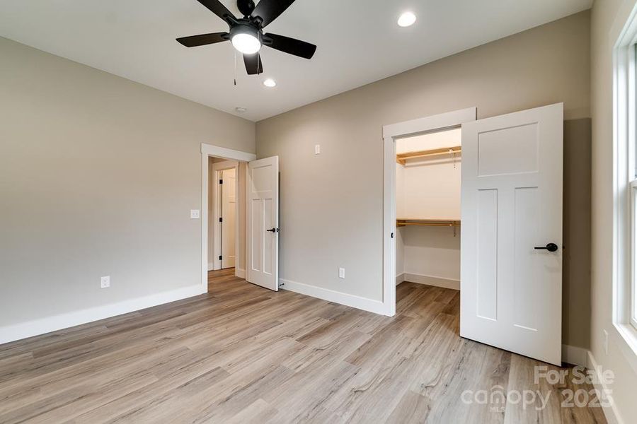 Spacious, unfurnished interior of a new home in , Clyde (Image 29).