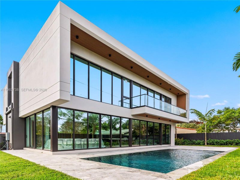 Image 25 of a home in . Image 25 of a home in .