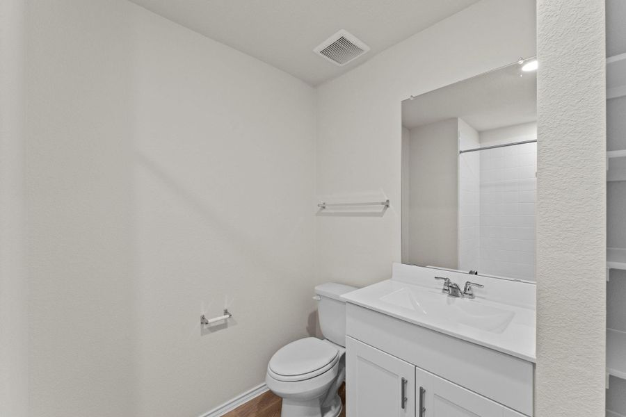 Furnished interior view inside a new home in Bollinger, Maxwell (Image 7).