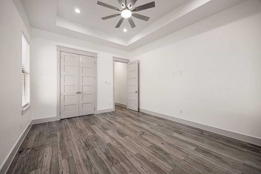 Spacious, unfurnished interior of a new home in , Houston (Image 24).