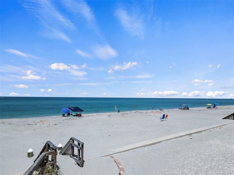 Image 75 of a home in .