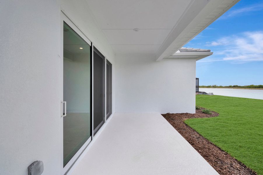 Exterior details and patio area of a home in Palmera Wellen Park - Classic Series, Venice (Image 4).