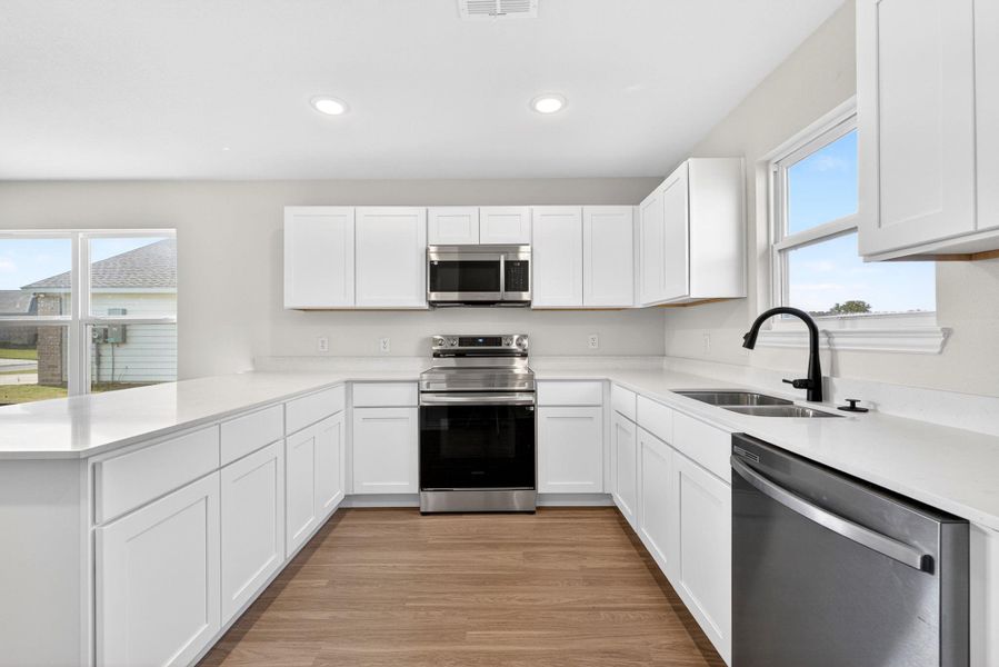 Furnished interior view inside a new home in , Temple (Image 10).
