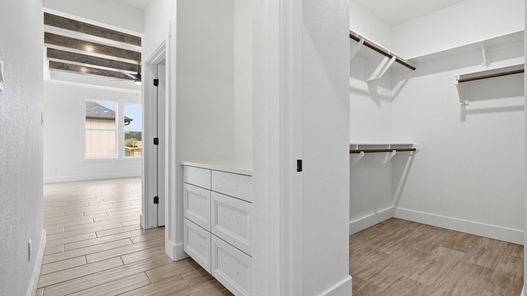 Spacious, unfurnished interior of a new home in Lakeside at Millican Reserve, College Station (Image 30).