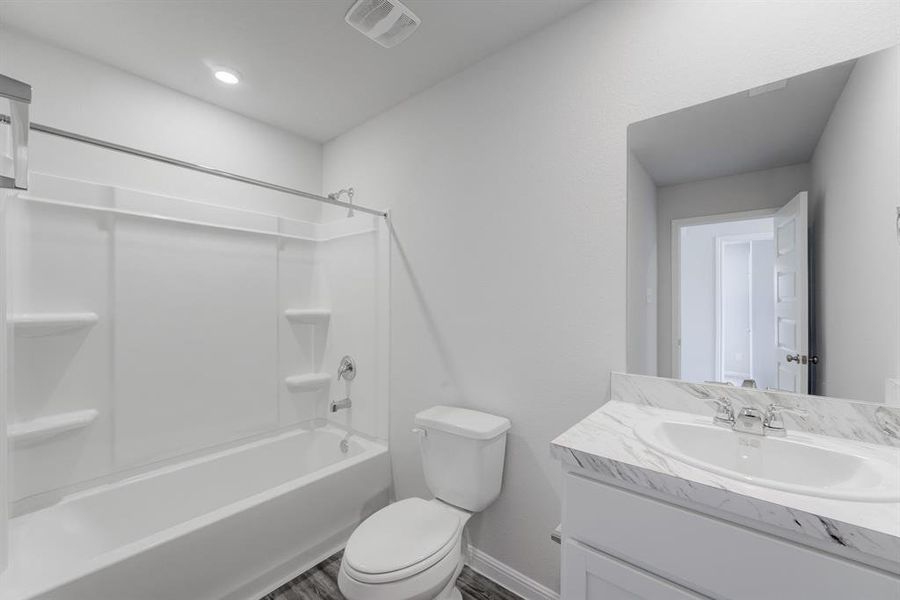 Furnished interior view inside a new home in Colony Park, Eastland (Image 4).