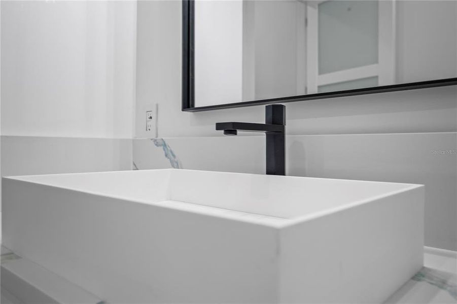 Close-up of interior finishes inside a home in , Eustis (Image 23).