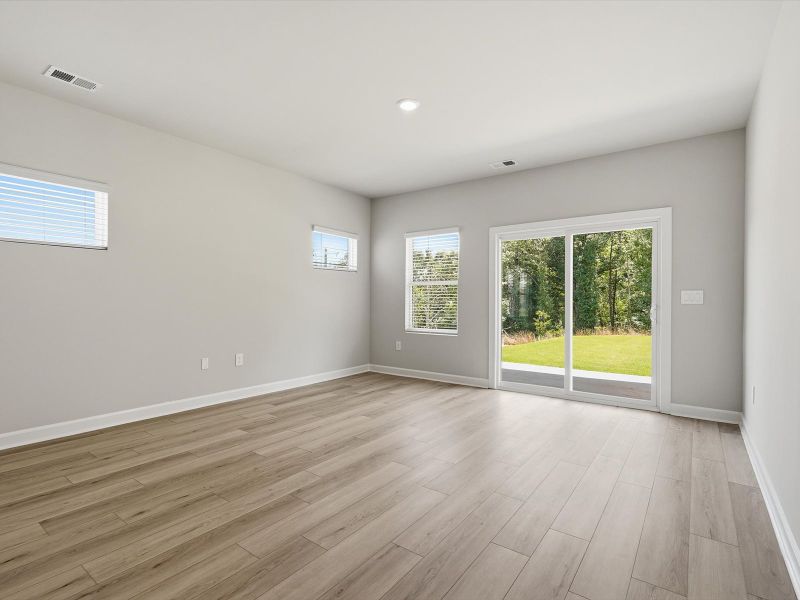 Spacious, unfurnished interior of a new home in Village at White Pine, Pendleton (Image 11). Spacious, unfurnished interior of a new home in Village at White Pine, Pendleton (Image 11).