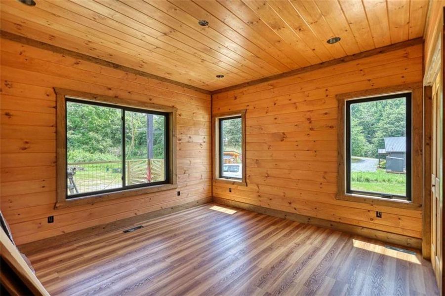Image 61 of a home in .