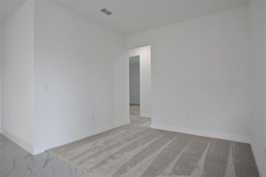 Spacious, unfurnished interior of a new home in Turnleaf, Punta Gorda (Image 17).