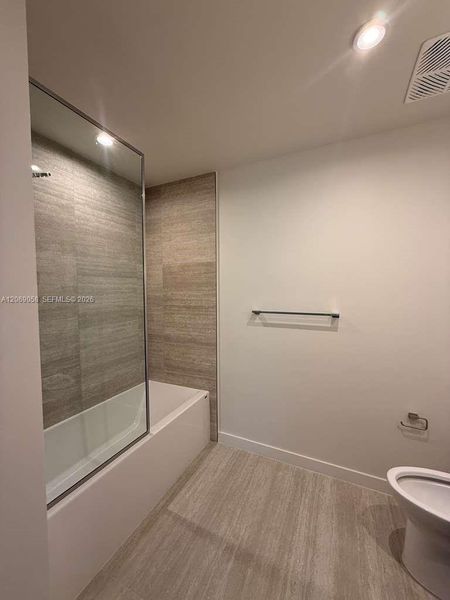 Image 6 of a home in .