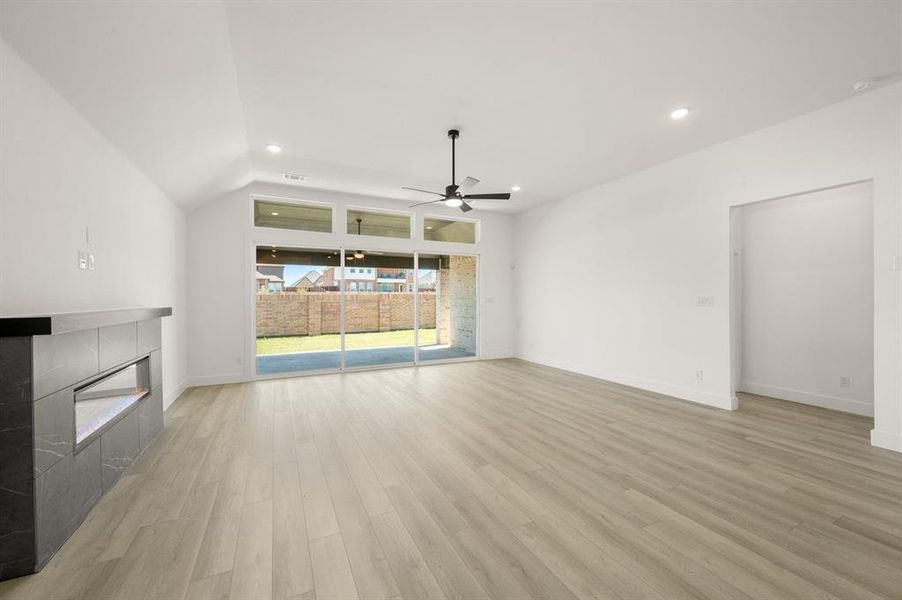 Spacious, unfurnished interior of a new home in Shady Valley Estates, Midlothian (Image 26).