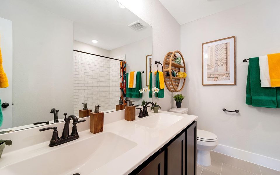 Furnished interior view inside a new home in Magnolia Springs, Montgomery (Image 8).